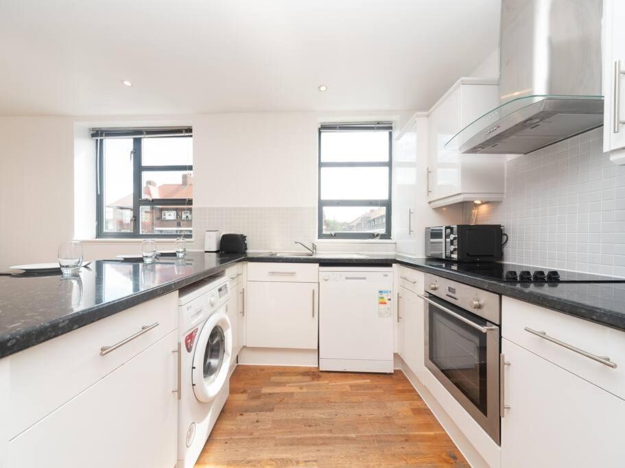 Bright & Modern 2-Bed Apartment In Vibrant East לונדון מראה חיצוני תמונה